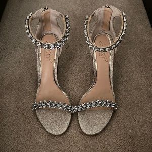 Brand New Size 6.5 Jewel Badgley Mischka Women’s Mayra Block Heel